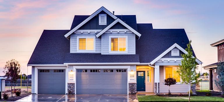 downsizing tips for empty nesters for a big house