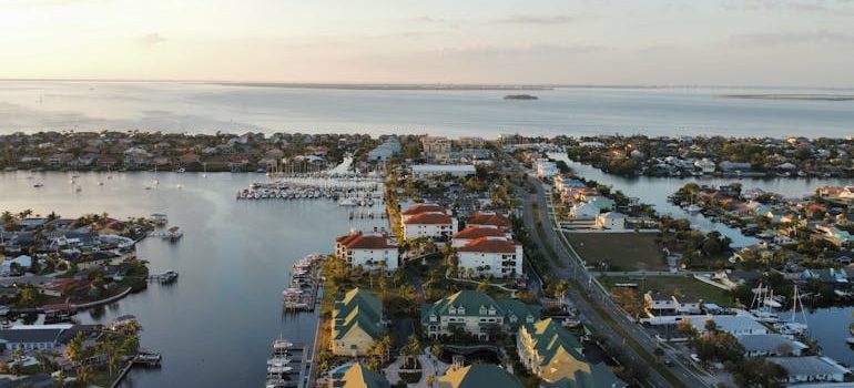 A newcomer’s guide to moving to Apollo Beach
